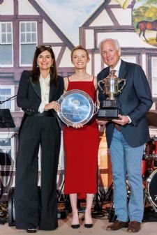 USET Foundation Awards 2026 Whitney Stone Cup to Lillie Keenan and 2026 Lionel Guerrand-Hermès Trophy to Cassie Sanger